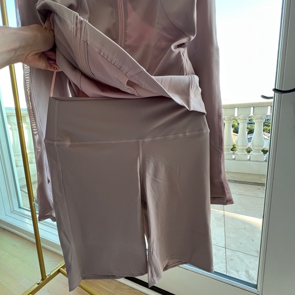 Two piece set. Jacket and biker shorts - Picture 2 of 2